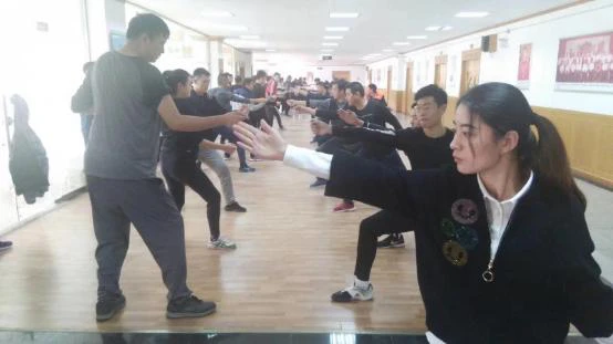 乌鲁木齐篮球训练营招生_2